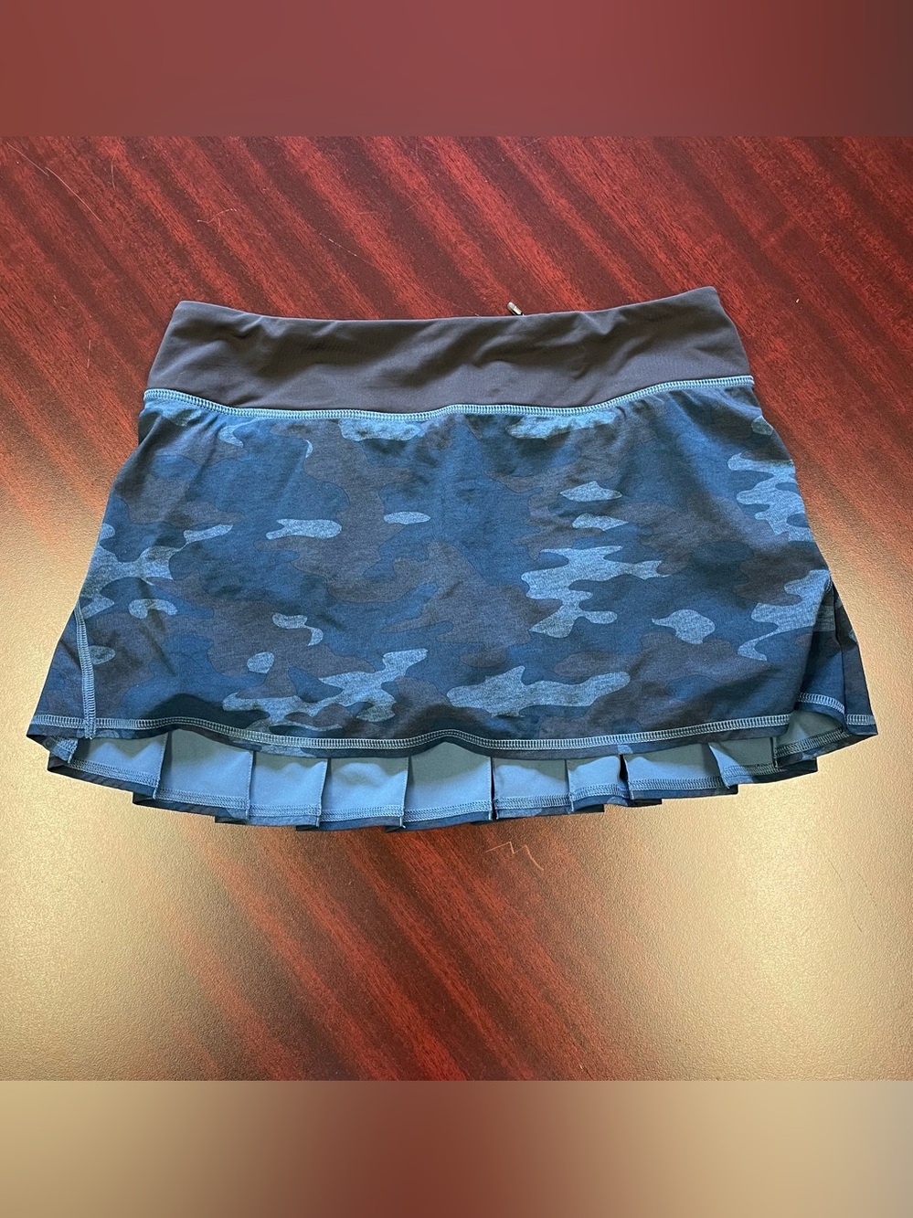 Lululemon Pace Setter Skirt Blue Heathered Lotus Camo Size 6